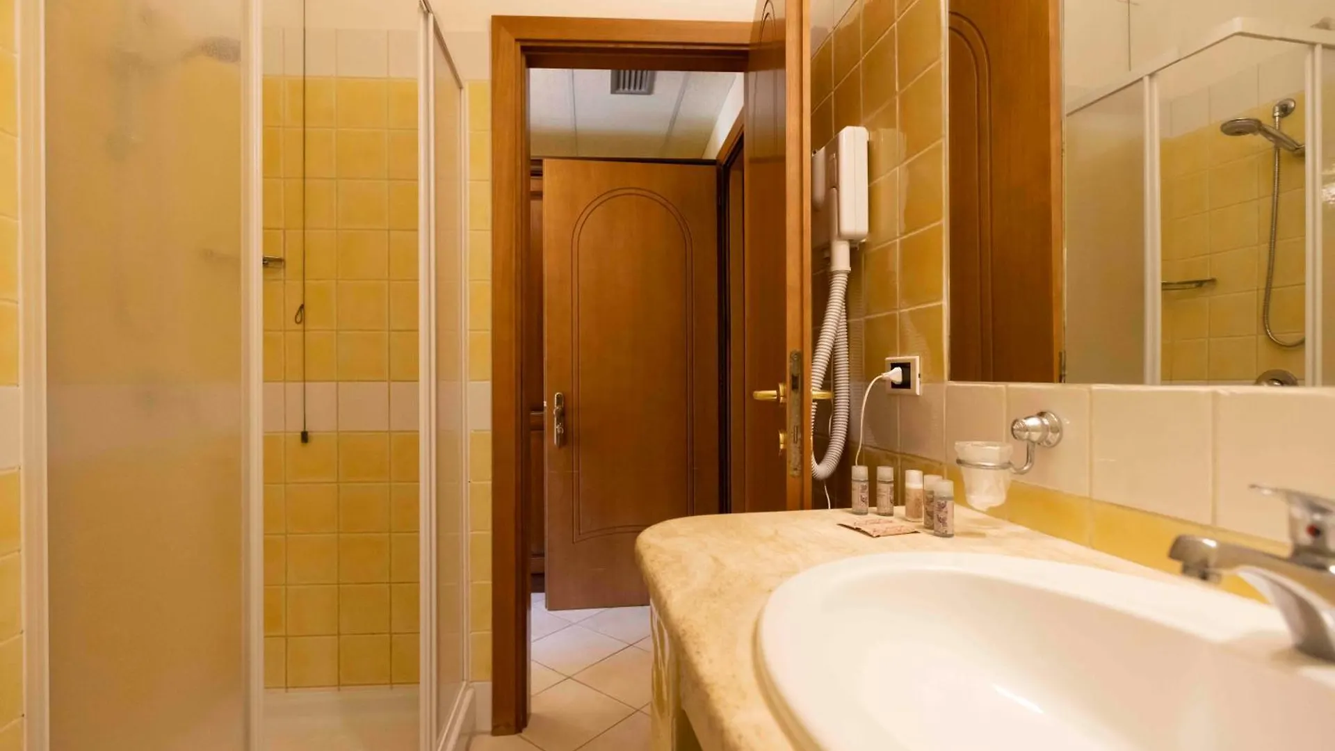 Horse Country Resort Congress & Spa - Hotel Medar Arborea